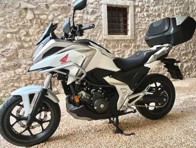 Honda NC 750 X DCT Travel (2021 - 24) usata