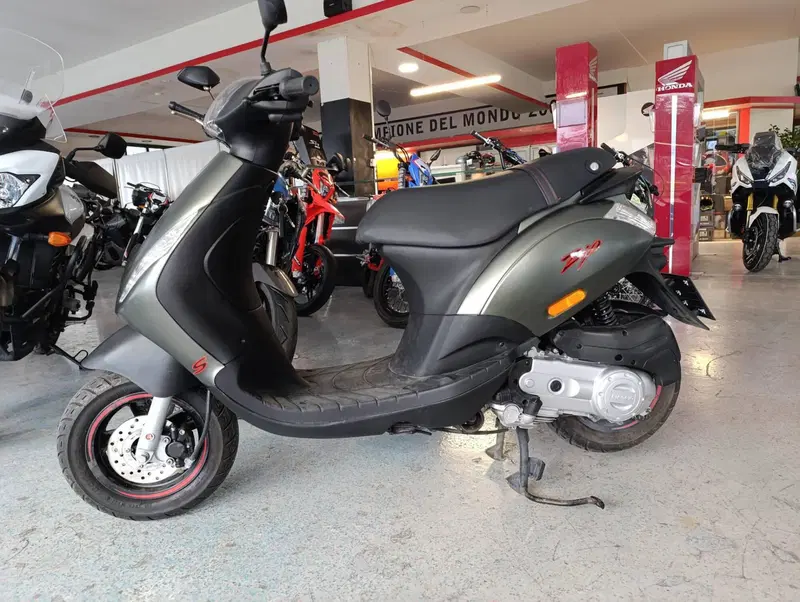 Piaggio Zip 50 S 4T (2021 - 25)