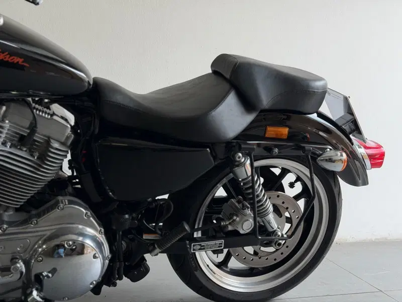 Harley-Davidson 883 (2008 - 09) - XL (10)