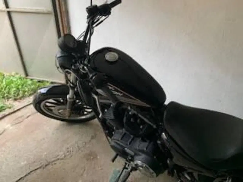Harley-Davidson 883 R (2008 - 16) - XL 883R (3)