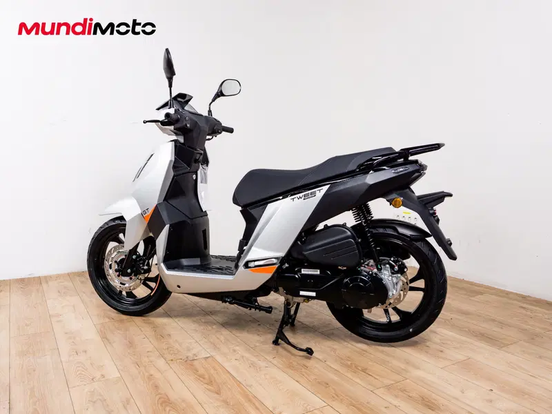 Peugeot Tweet 200 FL GT (2025 - 26) (7)