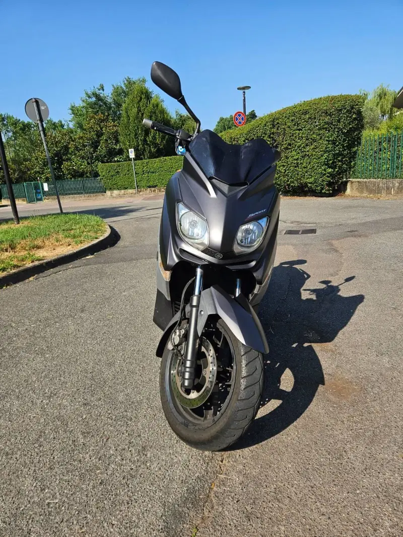 Yamaha X-Max 250 Sport (2011 - 13) (2)