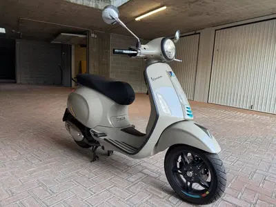Vespa Primavera 150 S (2026) usata