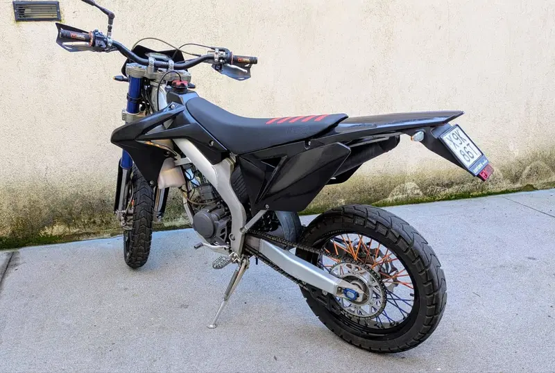 Valenti Racing SM 50 (2015 - 22) (5)