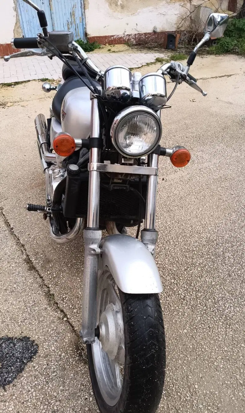 Honda VF 750 C (1985 - 01) (2)