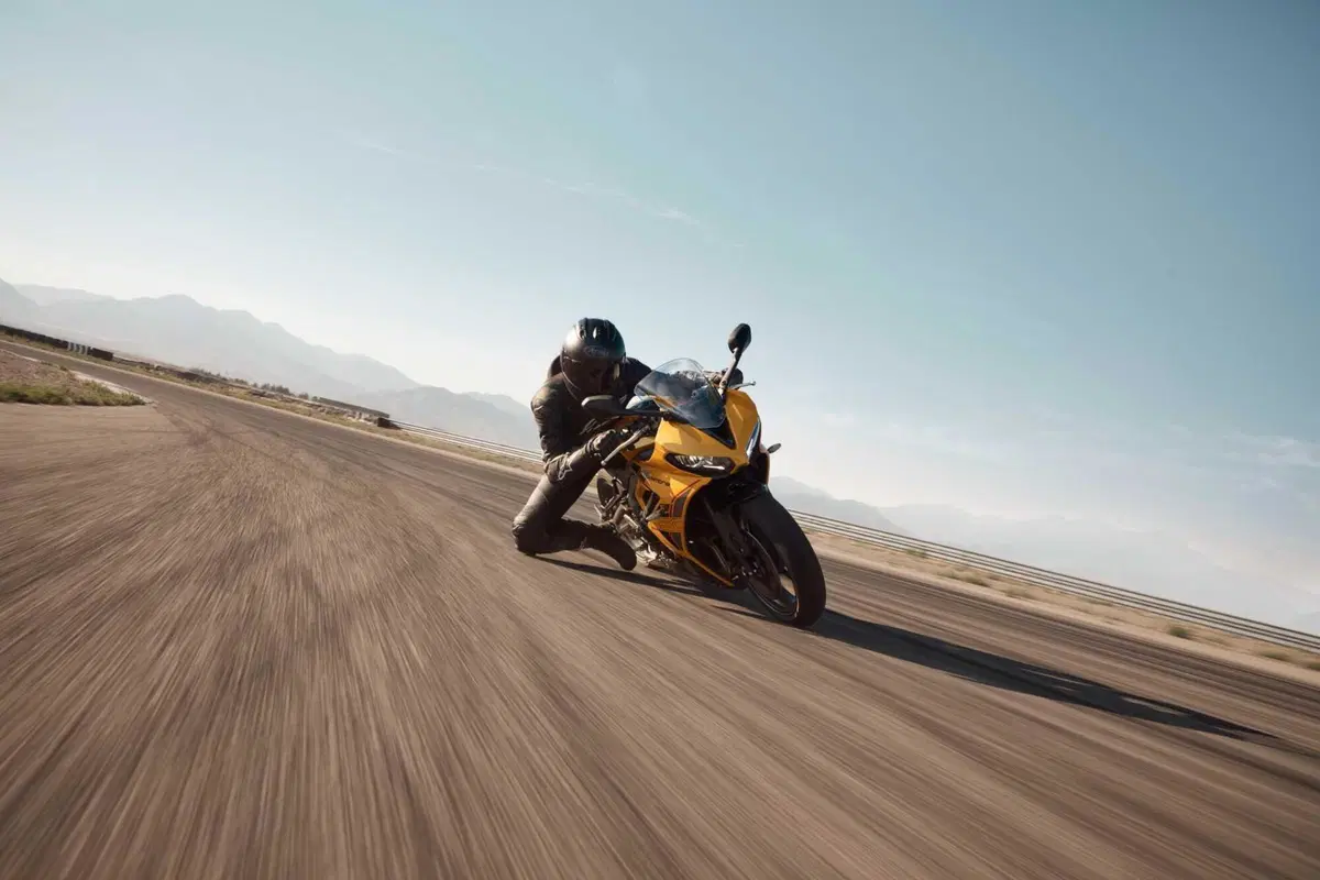 Triumph Daytona 660 MY26: l’evoluzione della specie tra pista e strada [GALLERY] (2)