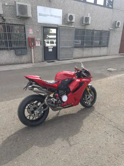 Ducati Panigale V2 S (2025 - 26) usata