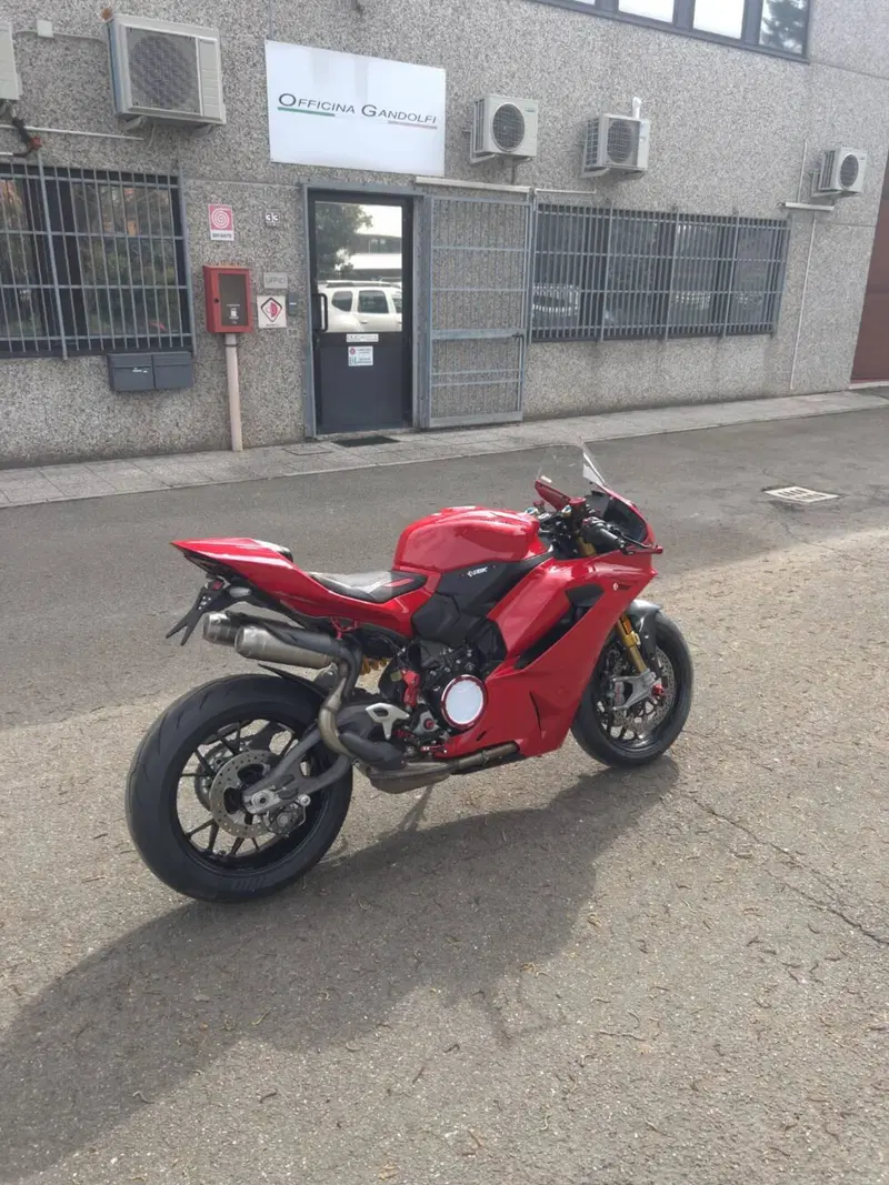 Ducati Panigale V2 S (2025 - 26)