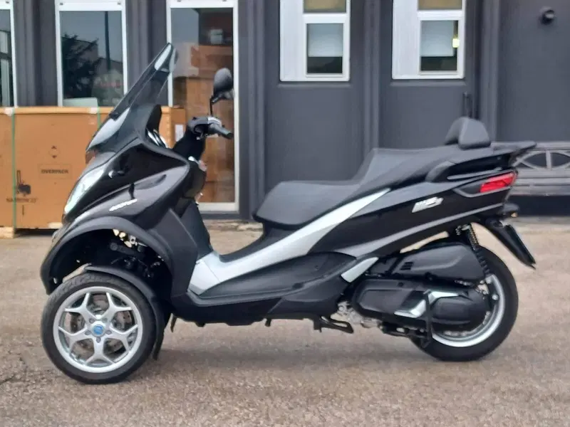 Piaggio MP3 400 ABS Hpe (2021 - 22) (2)