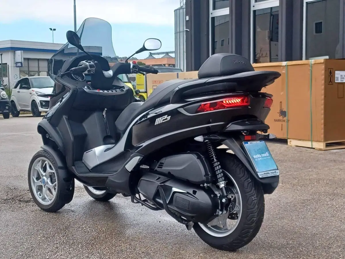 Piaggio MP3 400 ABS Hpe (2021 - 22) (3)