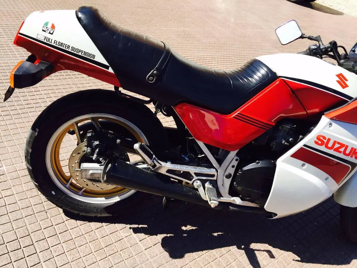 Suzuki GR 72 A  (3)