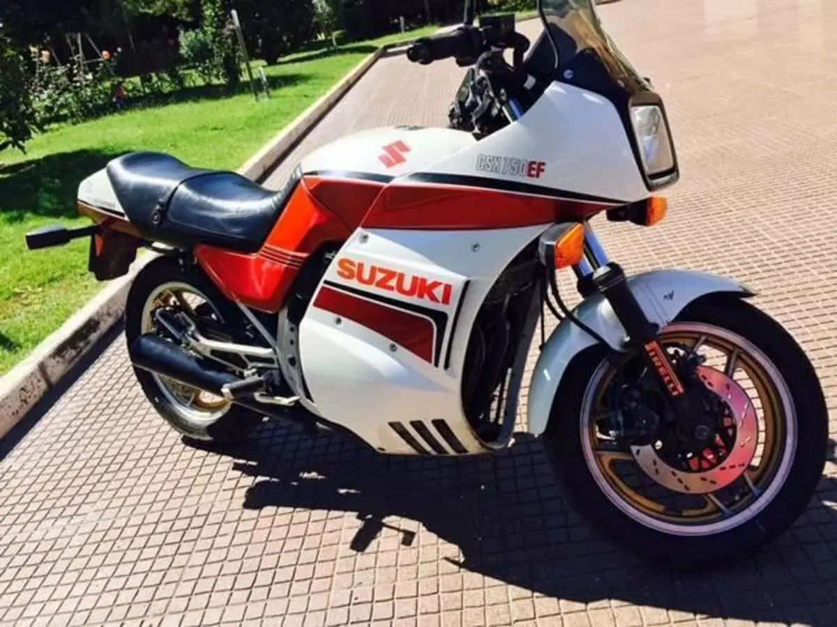 Suzuki GR 72 A  (6)