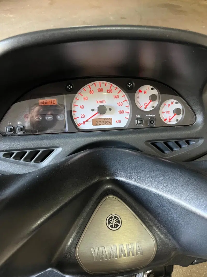 Yamaha T-Max 500 (2001 - 03) (4)