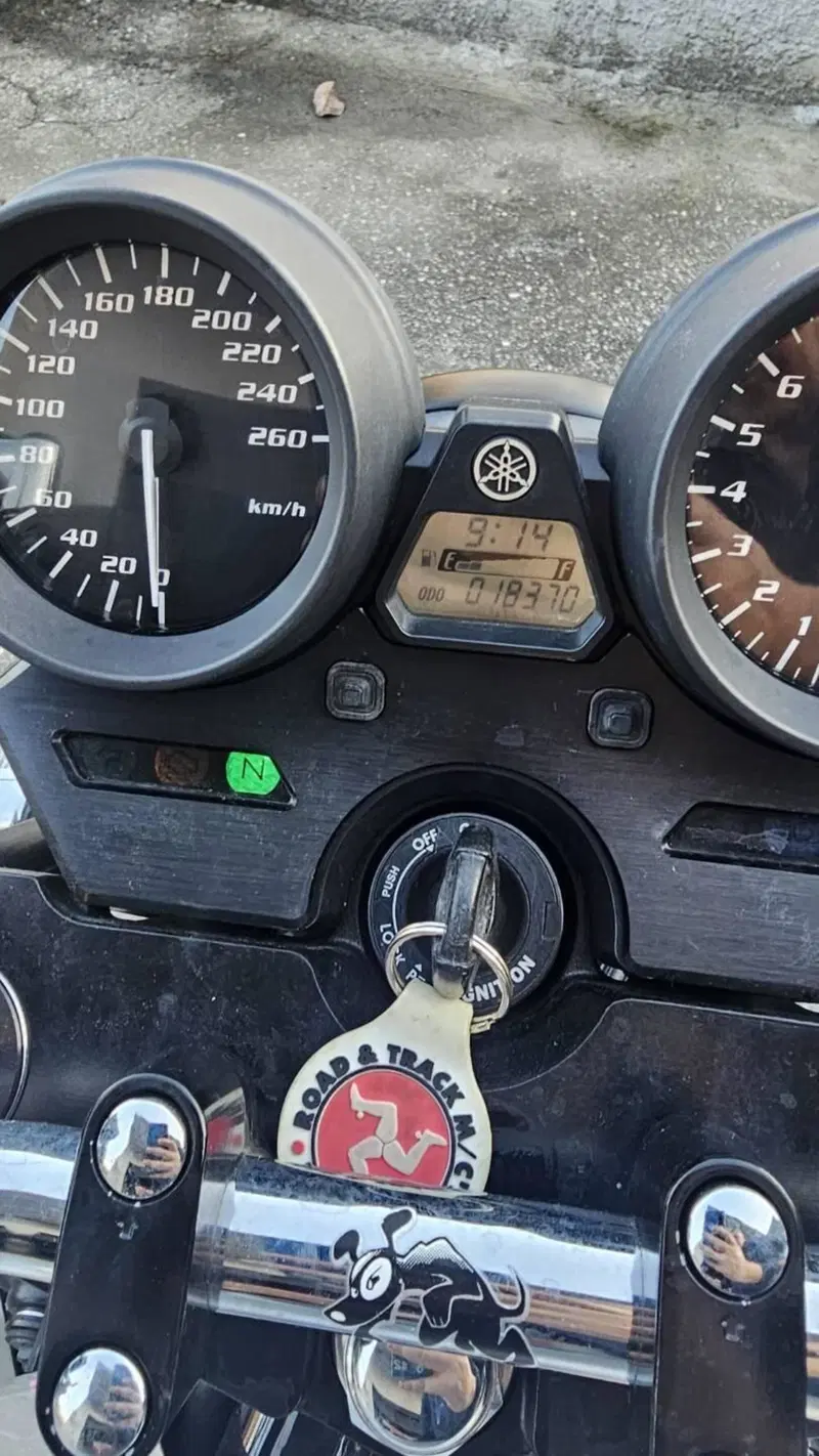 Yamaha XJR 1300 (2006 - 14) (3)