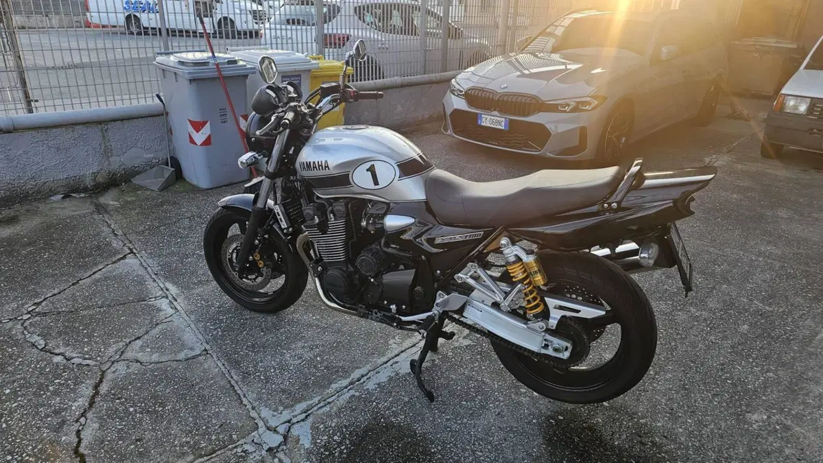 Yamaha XJR 1300 (2006 - 14) (6)