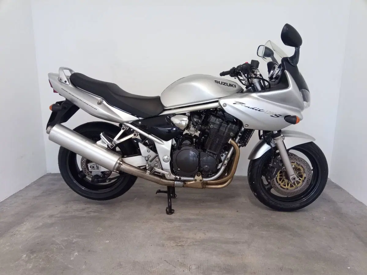Suzuki GSF 1200 Bandit S (2001 - 06) (2)