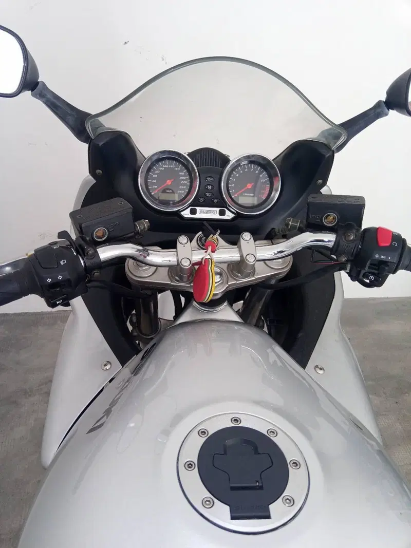 Suzuki GSF 1200 Bandit S (2001 - 06) (4)