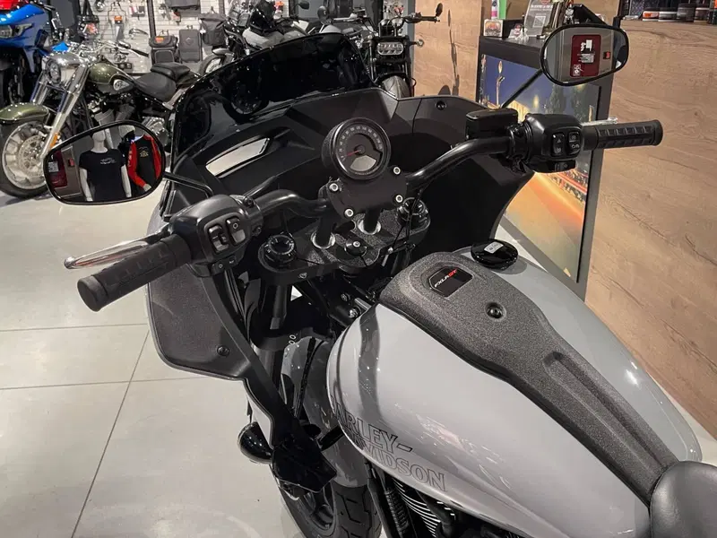 Harley-Davidson Low Rider ST (2025 - 26) (5)