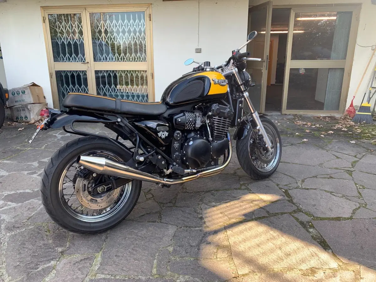 Triumph Thunderbird 900 Sport (2003 - 04)