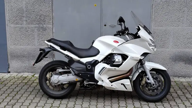 Moto Guzzi Norge 1200 GT 8V (2011 - 16) (18)