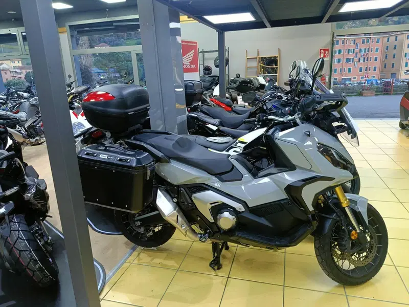 Honda X-ADV 750 DCT (2021 - 24) (3)