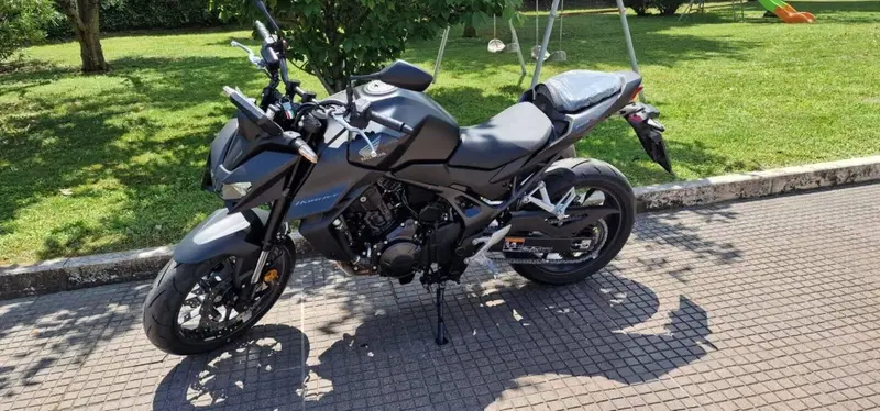 Honda CB 750 Hornet (2025)