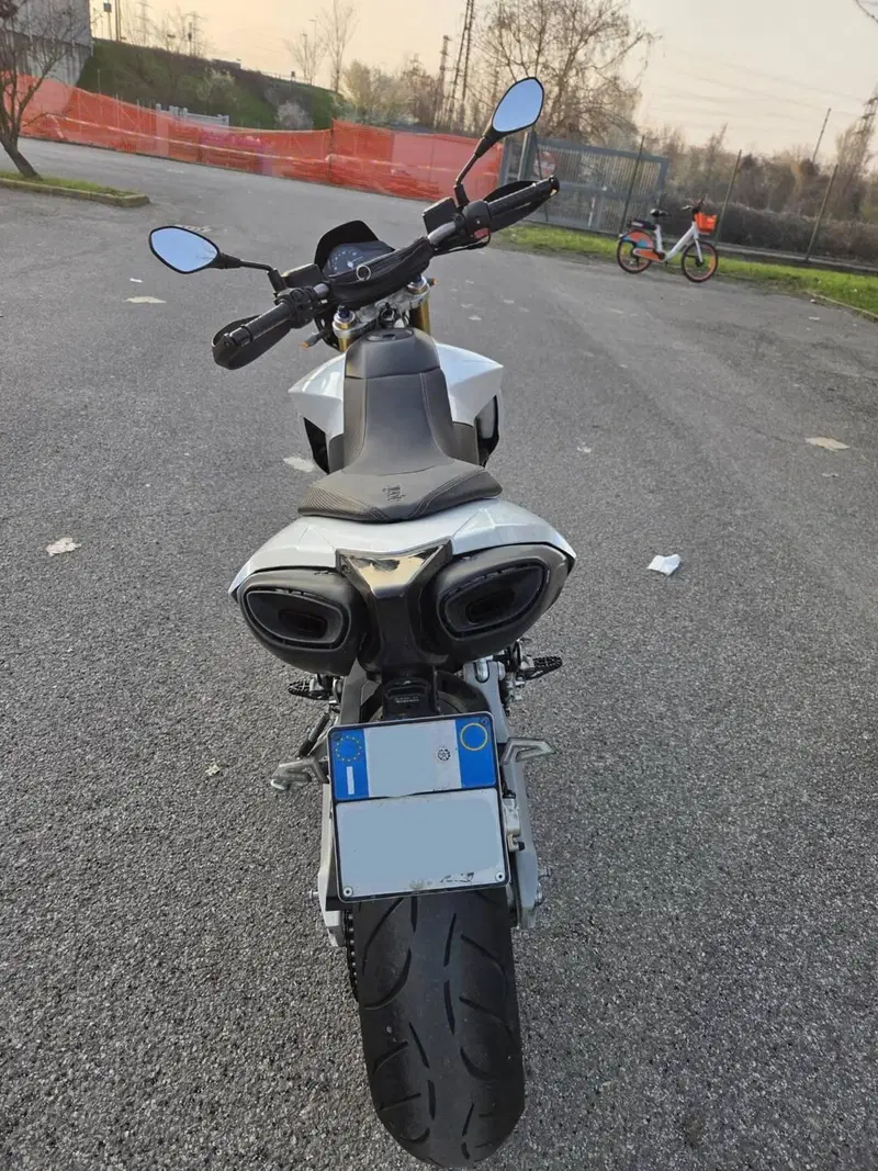 Aprilia Dorsoduro 750 (2009 - 14) (6)