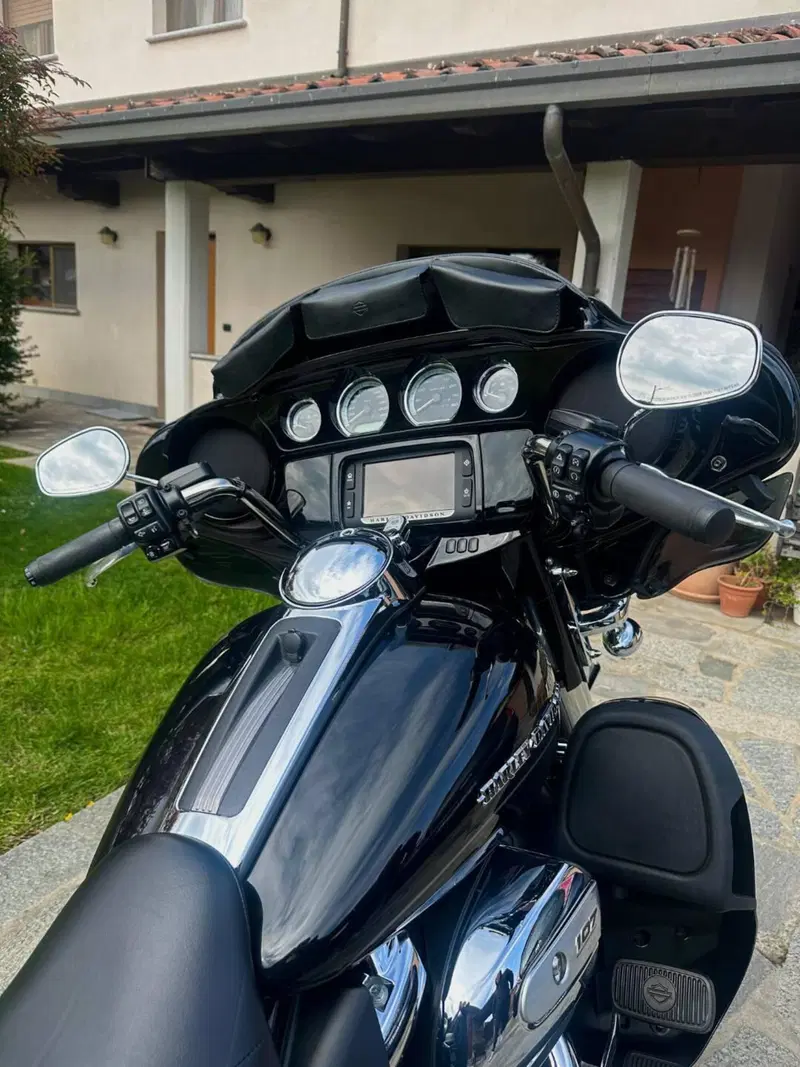 Harley-Davidson 107 Electra Glide Ultra Limited (2017 - 18) - FLHTK (5)