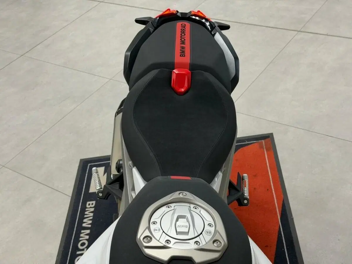 Bmw R 1300 RS (2026) (10)