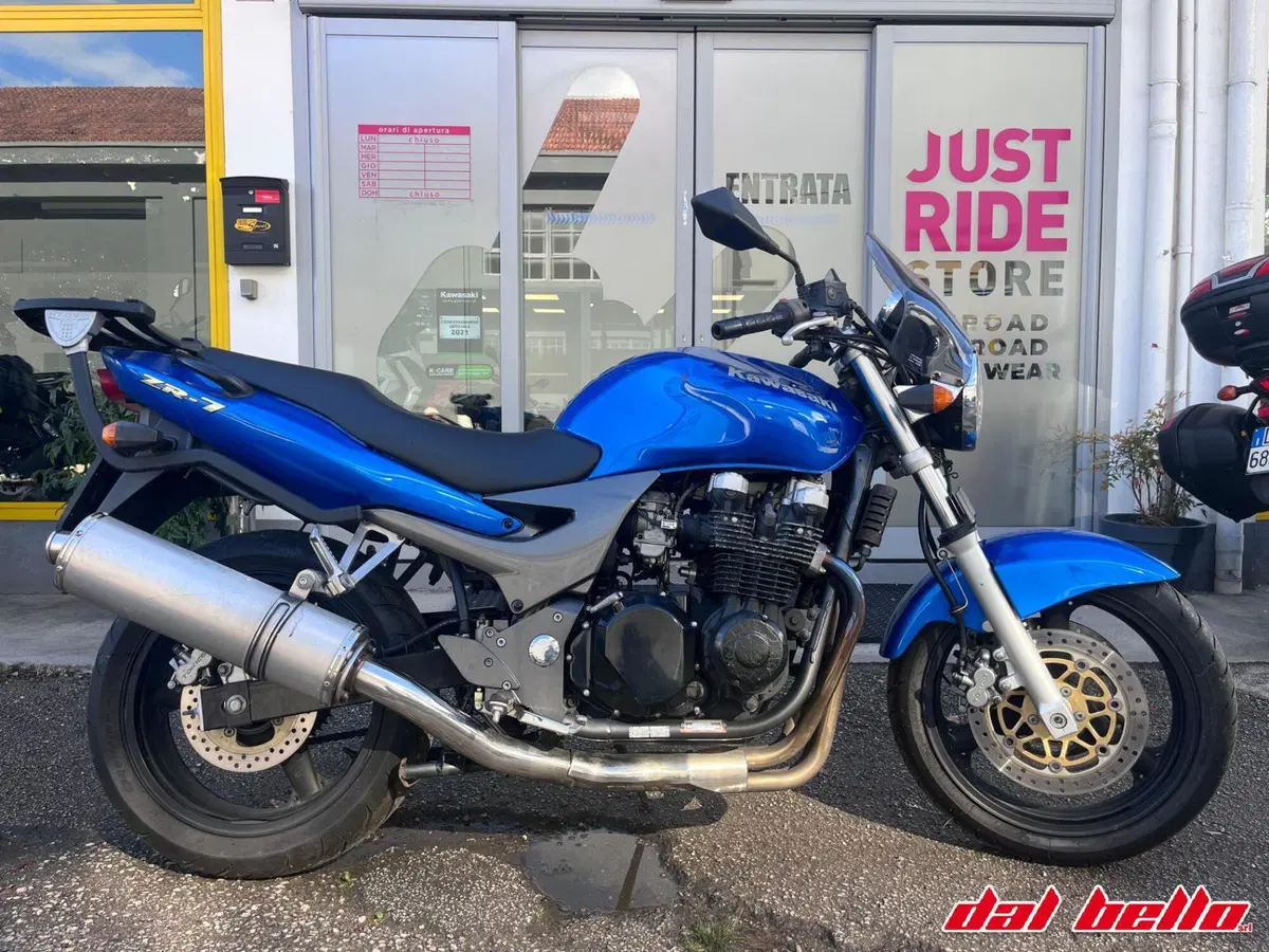 Kawasaki ZR-7 (2001 - 04) (2)