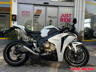 Honda CBR 1000 RR Fireblade (2008 - 11) usata