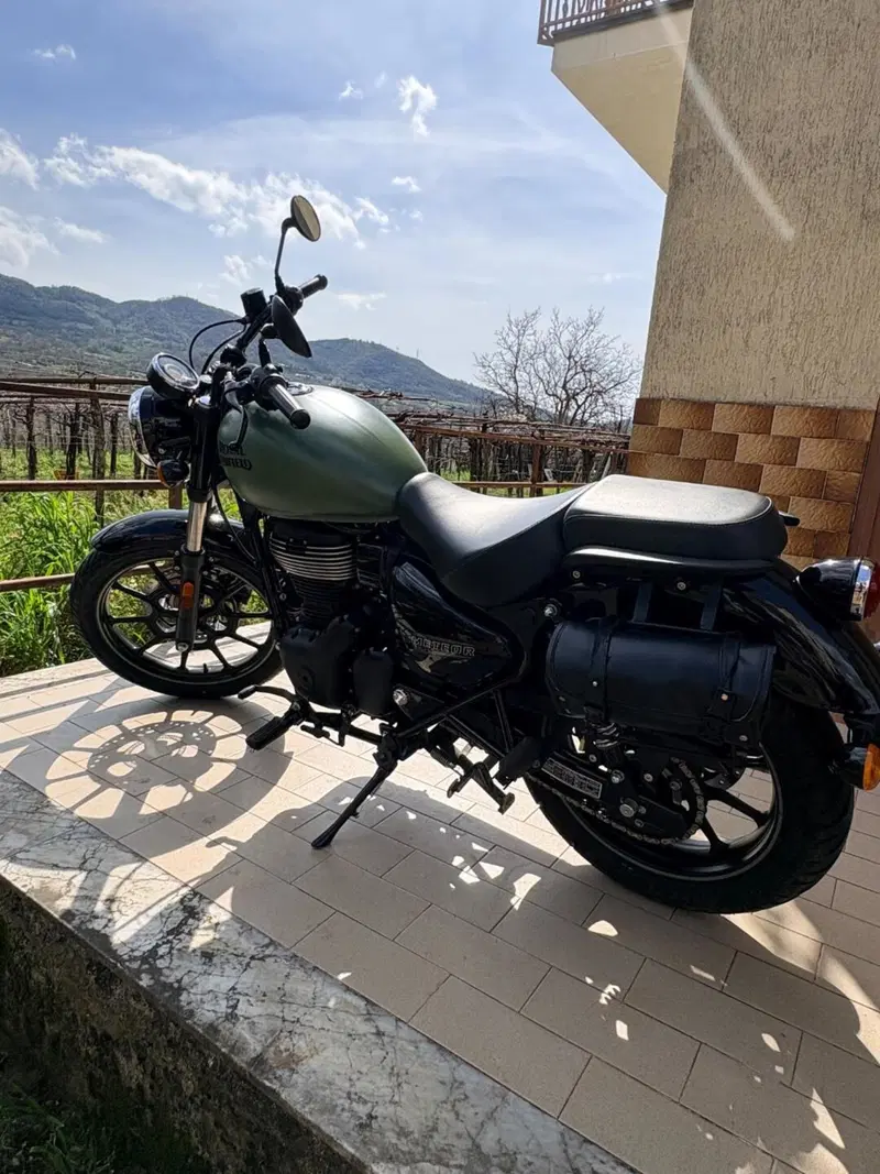 Royal Enfield Meteor 350 (2021 - 26) (4)