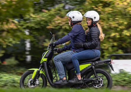 Via all'Ecobonus 2026 per moto e scooter elettrici: da oggi alle 12 si prenota