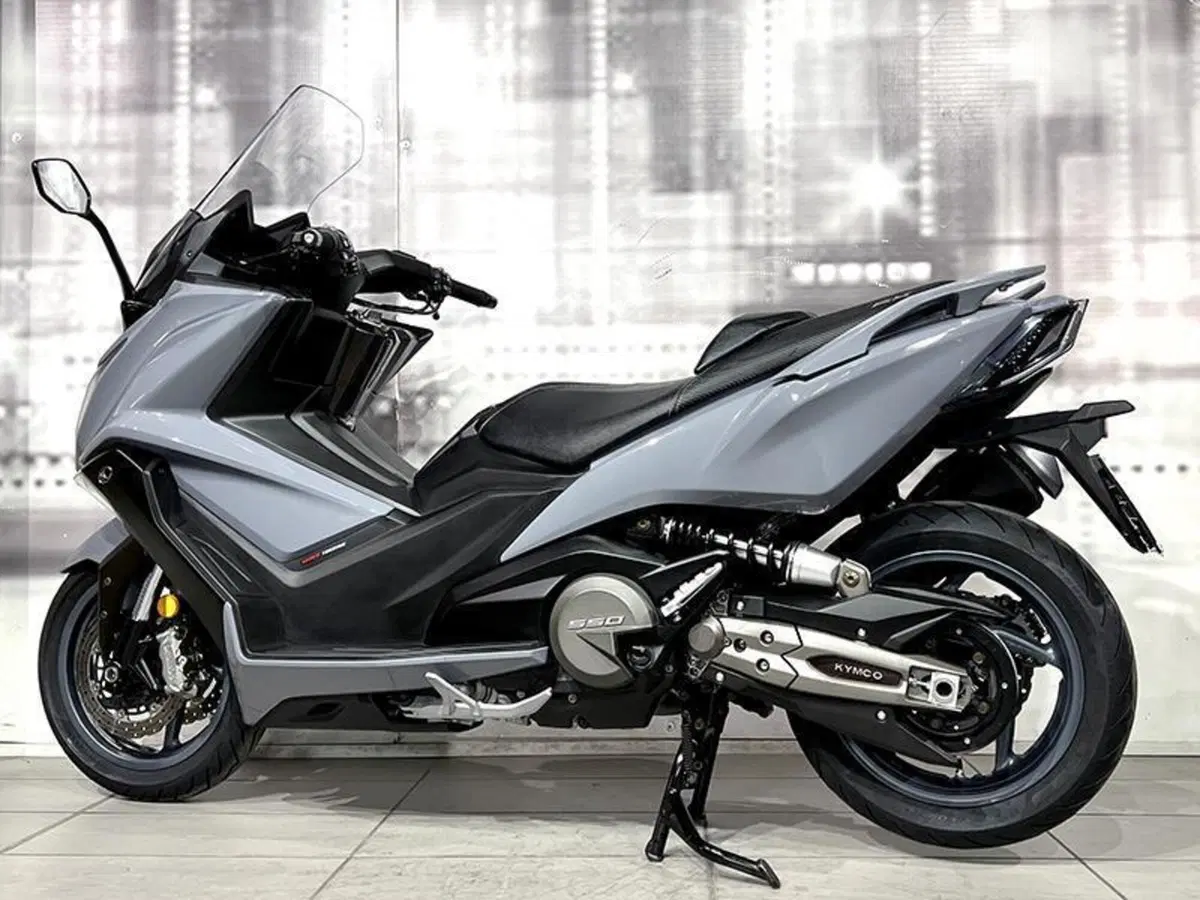 Kymco AK 550 (2017 - 19) (2)