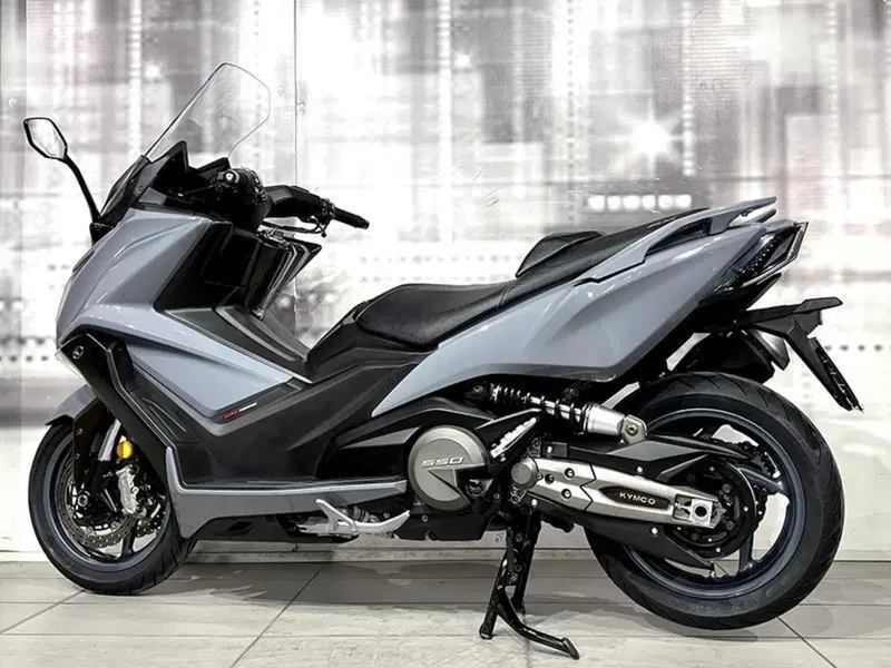 Kymco AK 550 (2017 - 19) (2)
