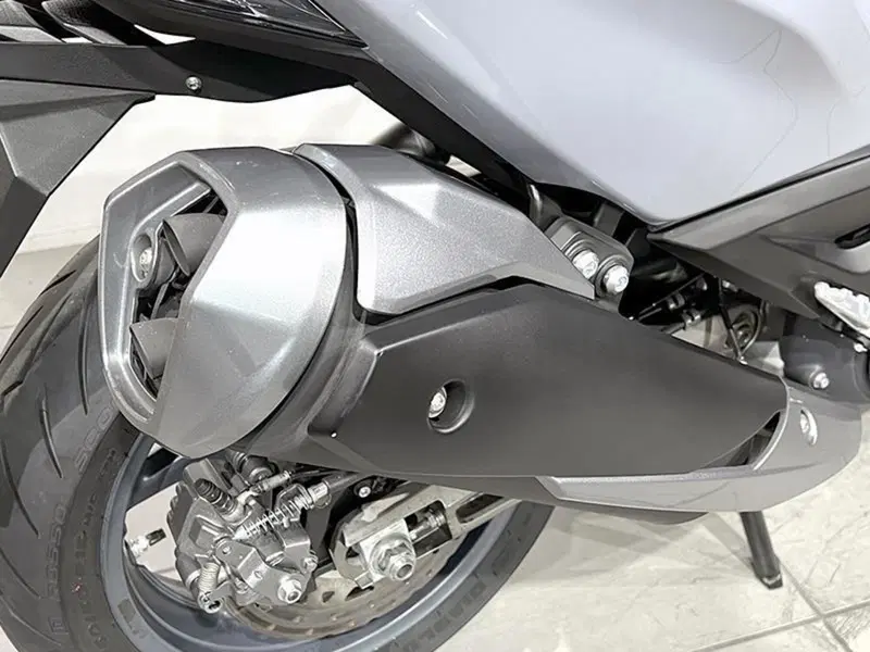 Kymco AK 550 (2017 - 19) (3)