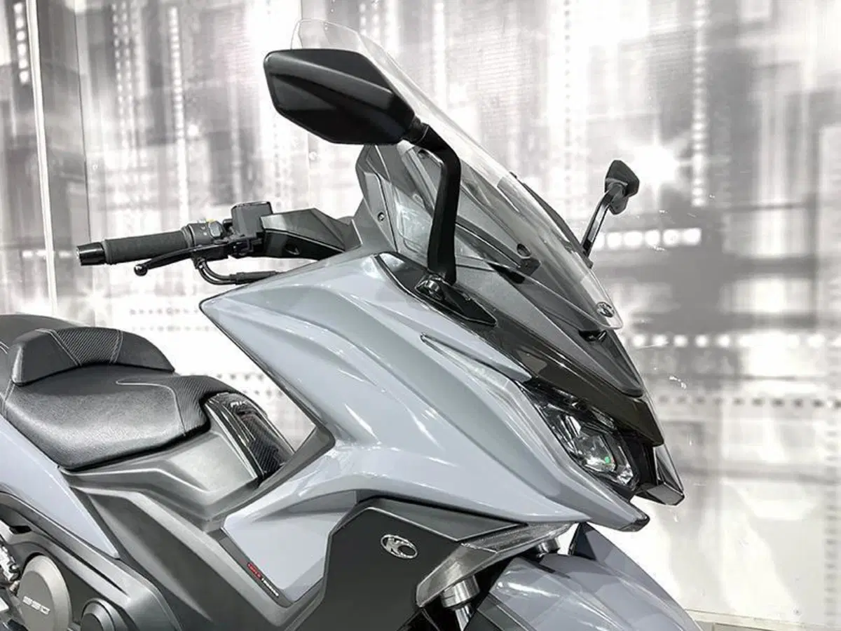 Kymco AK 550 (2017 - 19) (5)