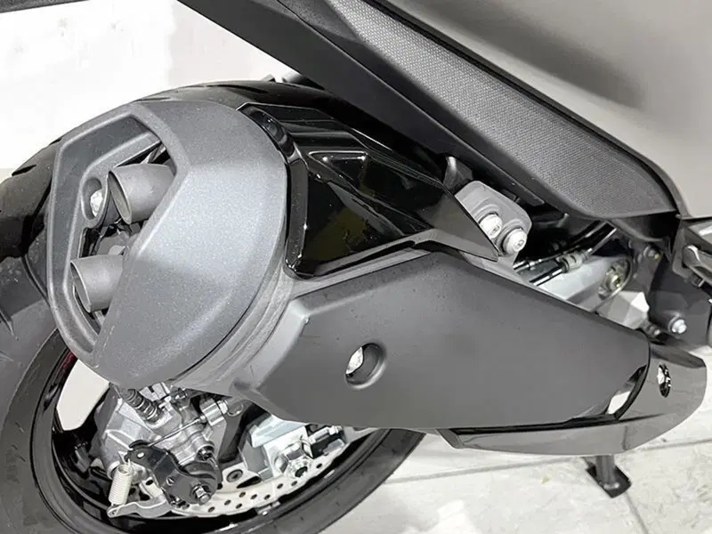Kymco AK 550 Premium (2023 - 25) (3)