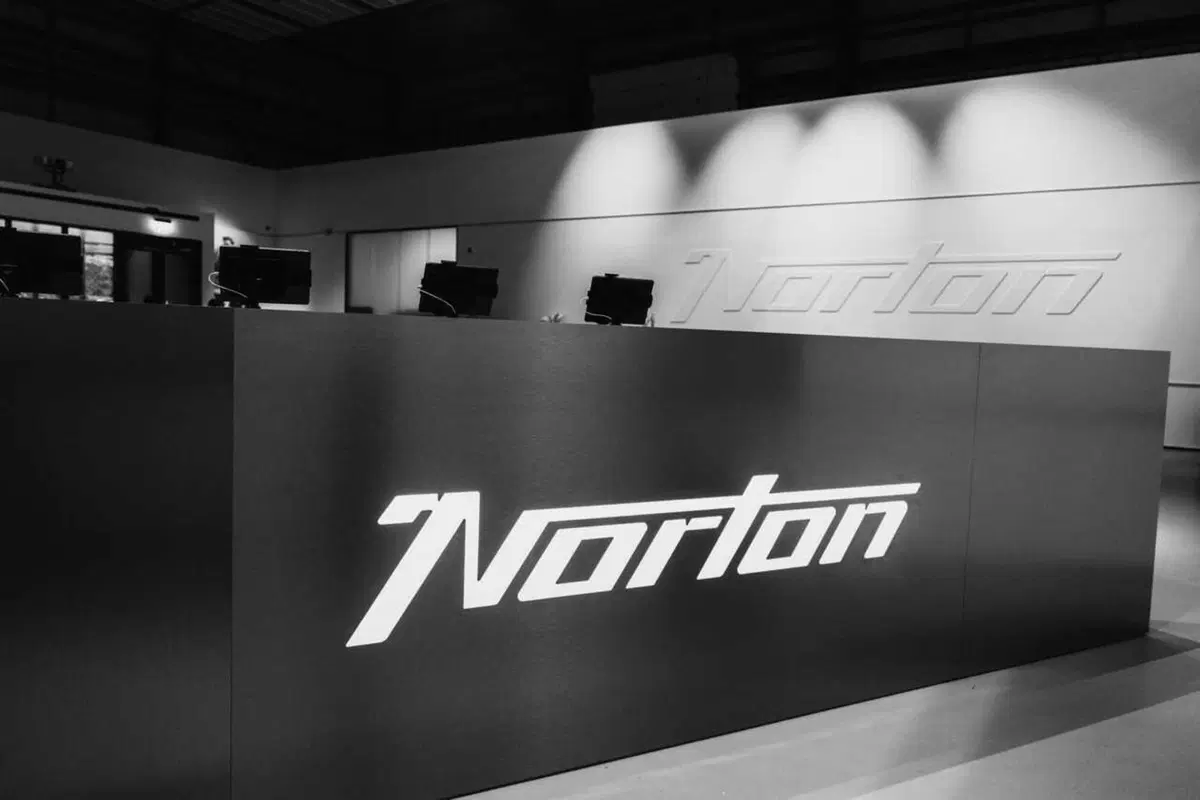 Norton è tornata per restare. Intervista a Hohmann e Nortarbartolo di Furnari (14)