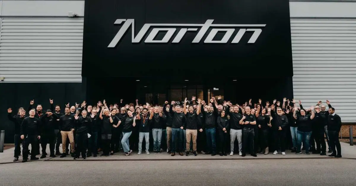 Norton &egrave; tornata per restare: niente nostalgia, tanto futuro. E un quarto di miliardo di ragioni per crederci