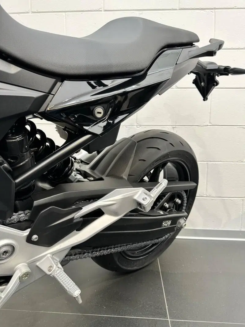 Bmw F 900 R (2025 - 26) (4)