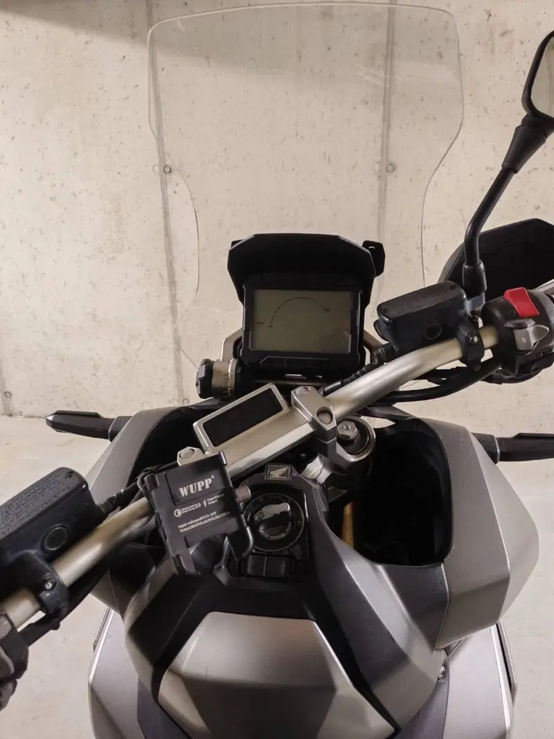 Honda X-ADV 750 (2017) (4)