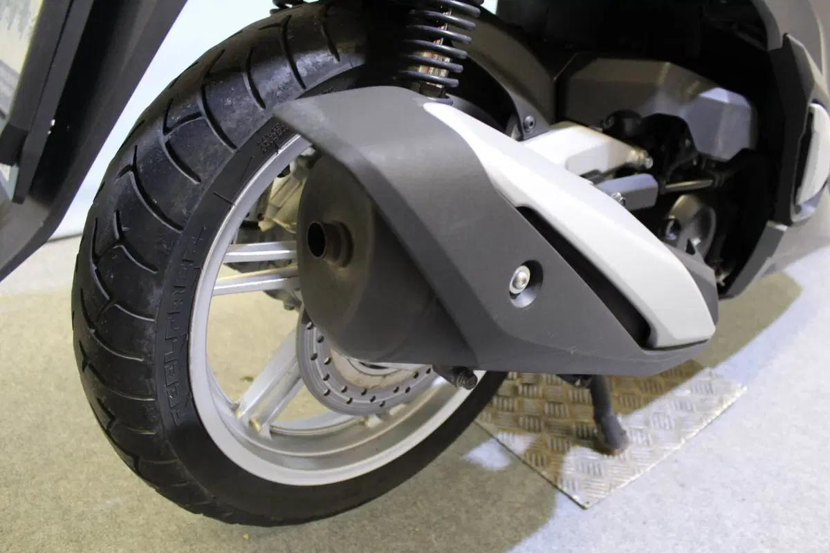 Honda SH 350 (2021 - 24) (6)