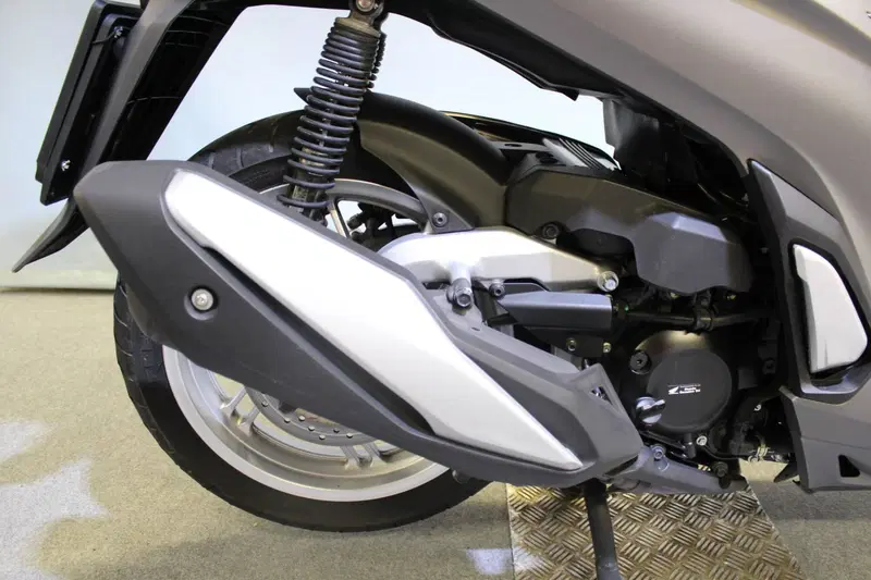 Honda SH 350 (2021 - 24) (10)