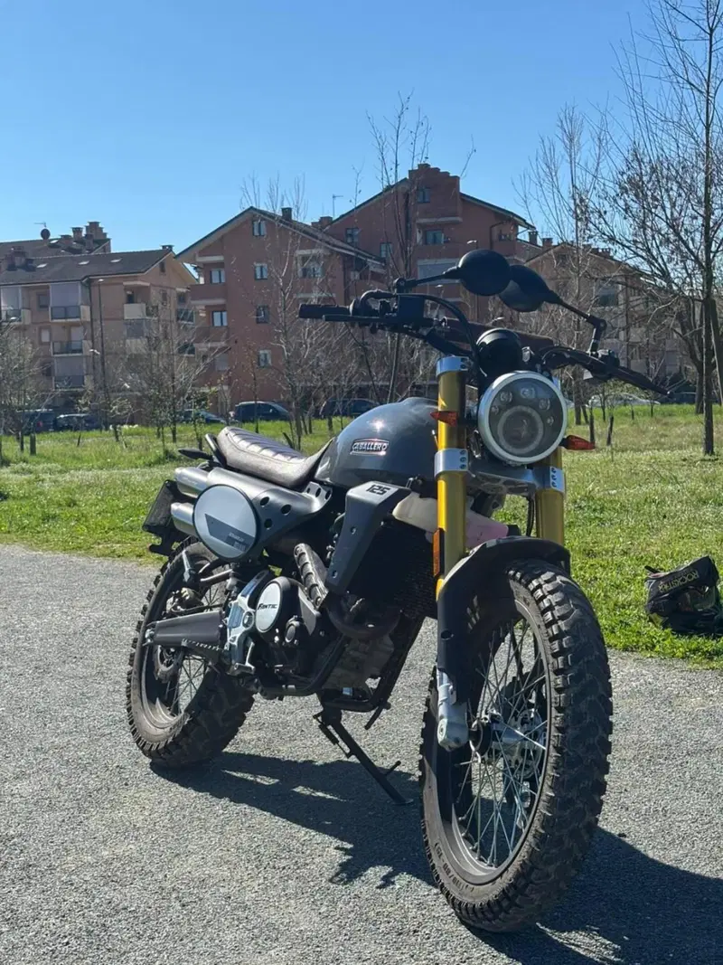 Fantic Motor Caballero 125 Scrambler Deluxe (2021 - 23) (7)