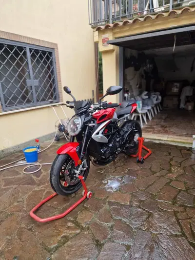 MV Agusta Brutale 801 RR Ottantesimo (2025 - 26) usata