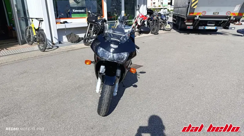 Honda CBR 900 RR (1998 - 99) (3)