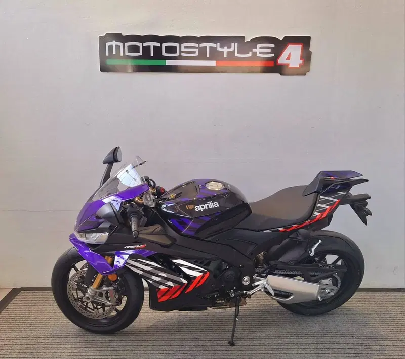 Aprilia RSV4 1100 Factory (2025 - 26) (2)