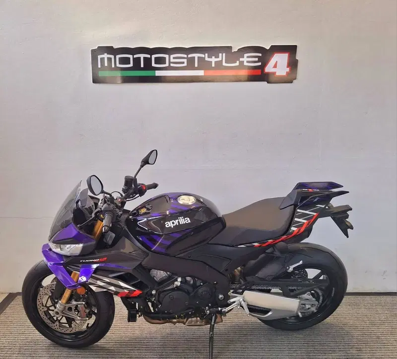 Aprilia Tuono V4 Factory (2025 - 26) (2)