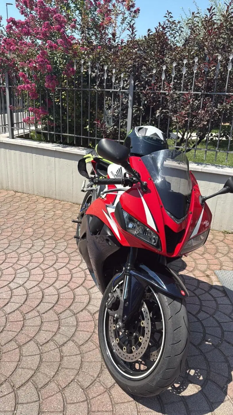Honda CBR 600 RR (2009 - 12) (7)